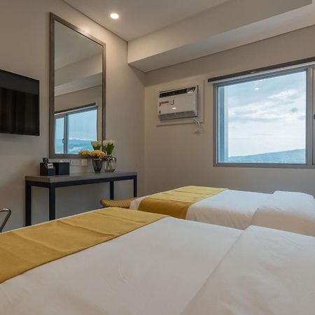 Bayfront Hotel Cebu Capitol Site エクステリア 写真